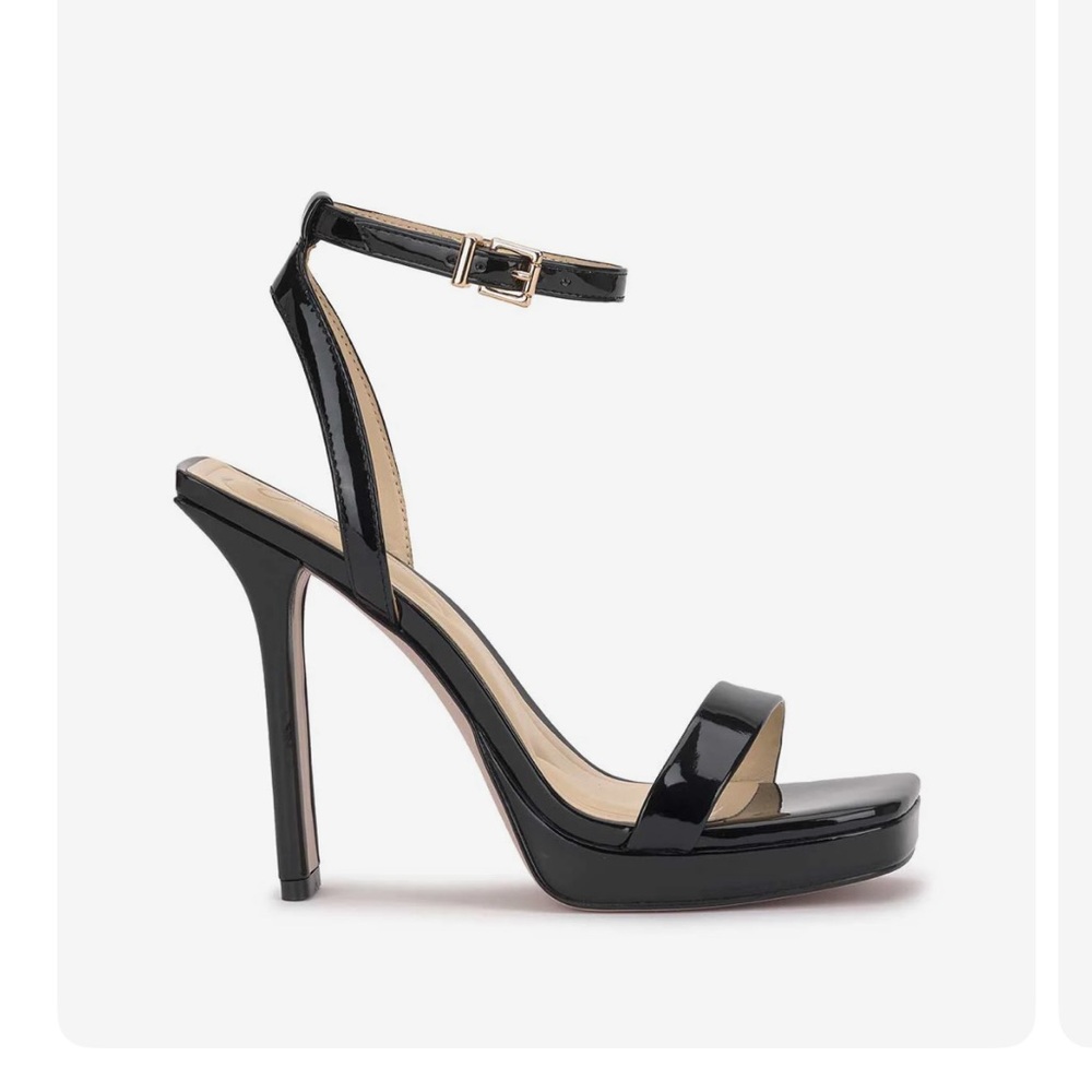 Black High Heels 👠